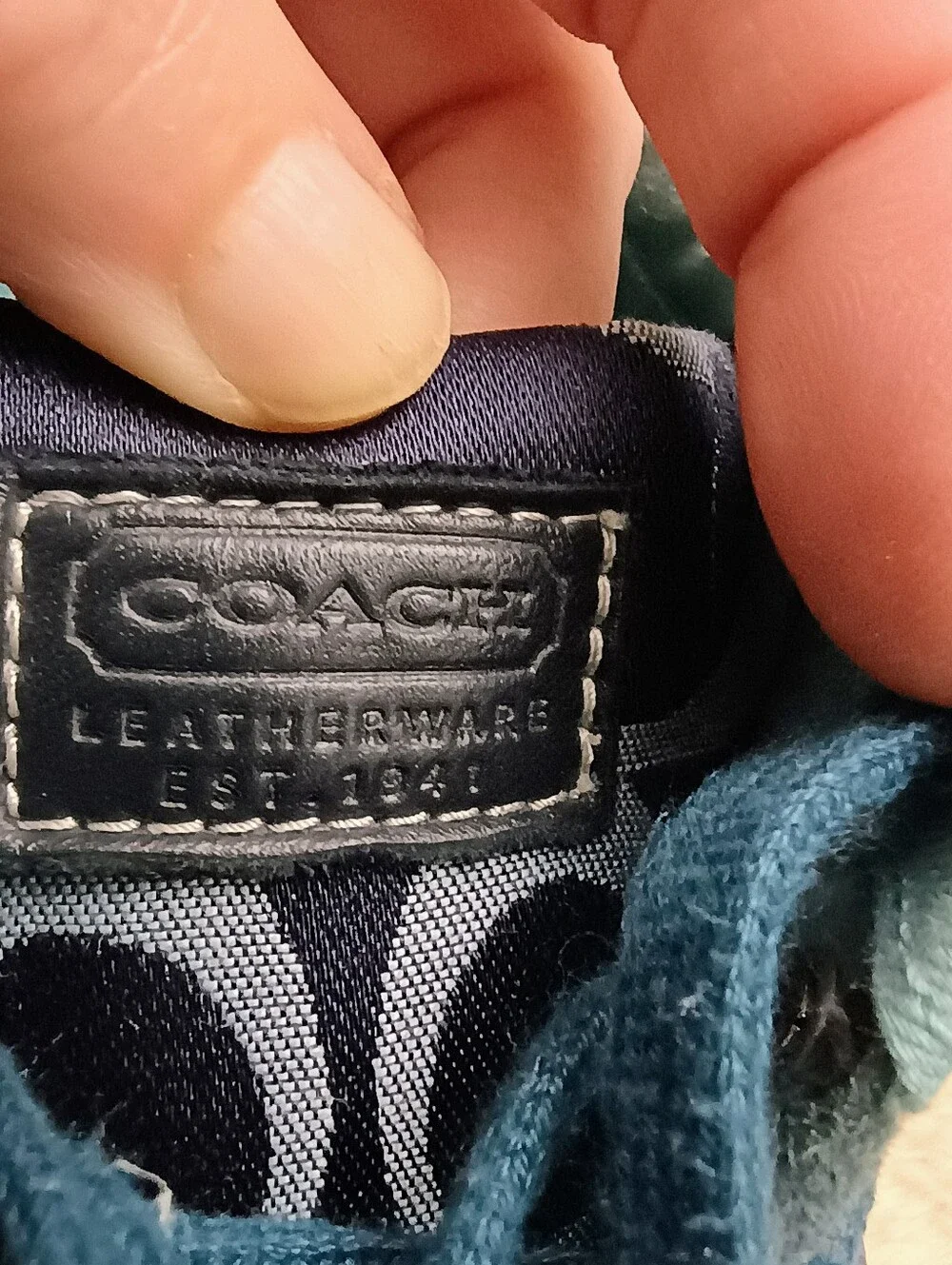 Beautiful Coach Barrett low-top sneakers in a gorgeous blue denim shades! 7.5M